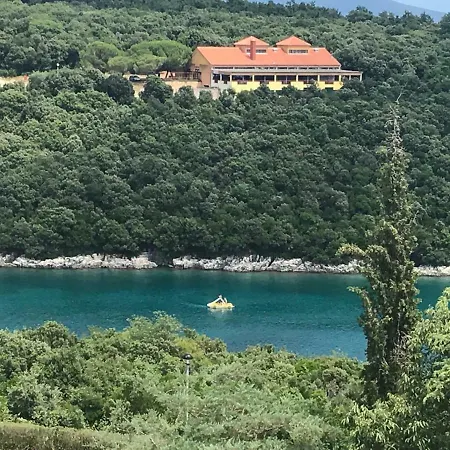 Zaza Studio 2 Duga Uvala
