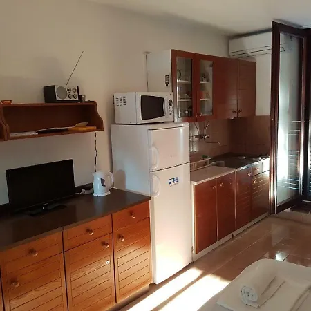 Zaza Studio 2 Duga Uvala * Segotici